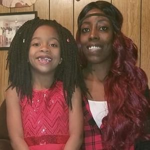 Meet your Posher, Yvette